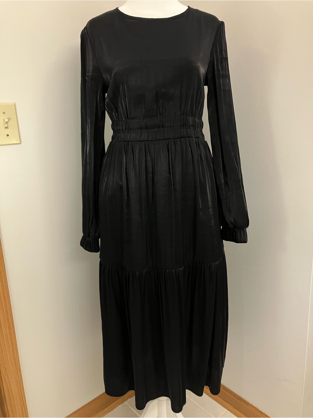Code x Mode Black Long-Sleeve Dress